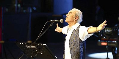 Edip Akbayram vefat etti