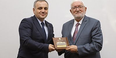 Emekli Diyanet İşleri Başkan Yardımcısı Necmettin Nursaçan, ERÜ’de Öğrenciler ile Buluştu