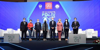 En İyi Narkotik Polisi; Anne