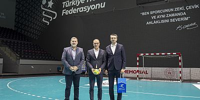 Erciyes'te Kar Hentbolu Heyecanı