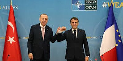 Erdoğan ve Macron telefonda görüştü