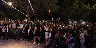 “ERÜ Sahne” Konserle Açıldı