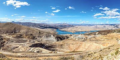 Erzincan'da altın madeninde toprak kayması