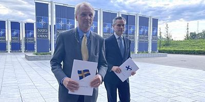 Finlandiya ve İsveç NATO üyeliği için resmen başvurdu