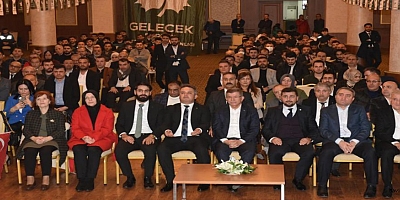 GELECEK PARTİSİ GÖVDE GÖSTERİSİ YAPTI