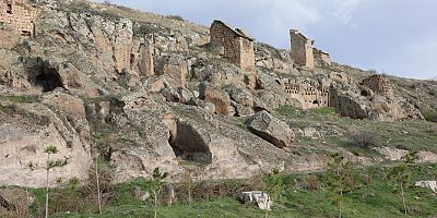 GESİ'NİN TARİHİ GÜVERCİNLİKLERİ GÜN YÜZÜNE ÇIKACAK