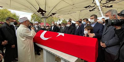 İş insanı Özdemir Bayraktar’ın cenazesi İstanbul’da toprağa verildi