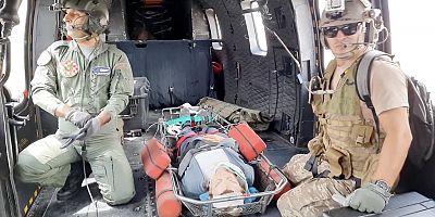 İspanyol dağcıyı askerler hastaneye ulaştırdı
