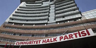 İzmir Büyükşehir Belediye Başkanı Cemil Tugay, CHP’den ayrıldığını duyurdu