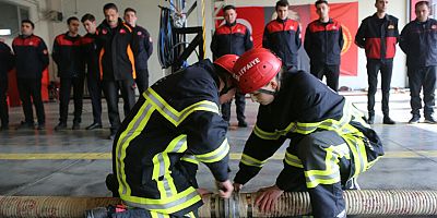 KADIN İTFAİYECİLERİNE ZORLU EĞİTİM