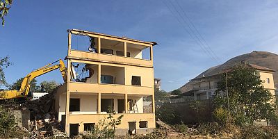 Kamulaştırma Çalışmaları Tamamlanan Yapılar Yıkıldı