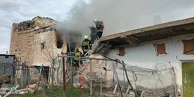 Kayseri'de müstakil evde yangın