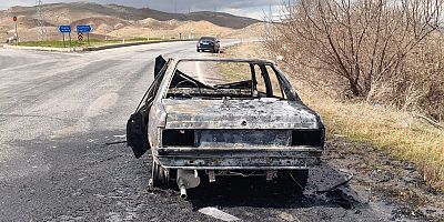 Kayseri’de seyir halindeki otomobil yandı