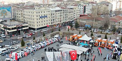 KOCASİNAN, YENİ ARAÇLARINI TÖRENLE TANITTI