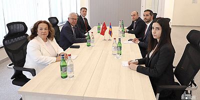 Özel temsilciler Türkiye-Ermenistan sınırında buluştu