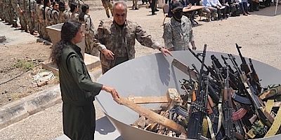 PKK silahları yaktı