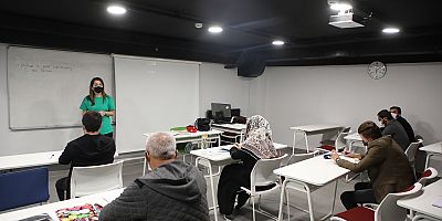 Talas Akademi bünyesinde  İngilizce yabancı dil kursları başladı. 