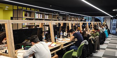 TALAS BELEDİYESİNDEN KÜTÜPHANELERE GELEMEYENLER İÇİN GECİZİ KÜTÜPHANE