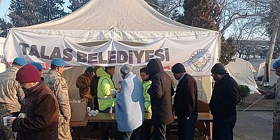 TALAS, DEPREM BÖLGESİNDE ÇOK YÖNLÜ ÇALIŞIYOR