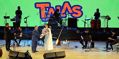 TALAS FESTİVALİNDE MUHTEŞEM ELİF BUSE DOĞAN KONSERİ