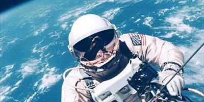 UUİ'ye giden iki Amerikalı astronot 2025'ten önce Dünya'ya dönemeyebilir