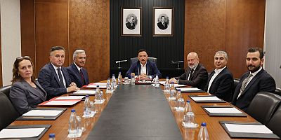 VALİ ÇİÇEK, HAYIRSEVER KAŞIKÇIOĞLU İLE OKUL PROTOKOLÜ İMZALADI