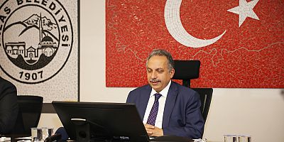 Yalçın Sosyal Medyada Soruları Yanıtladı