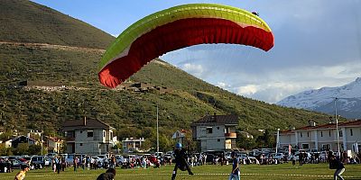 YAMAÇ PARAŞÜTÜ İNİŞ ALANI RESMEN İNİŞ PARKURU  OLDU