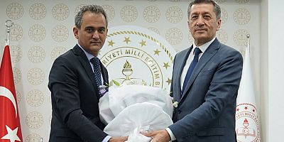 Yeni Bakan Özer: “Temel amacım fırsat eşitliği sağlamaktır.