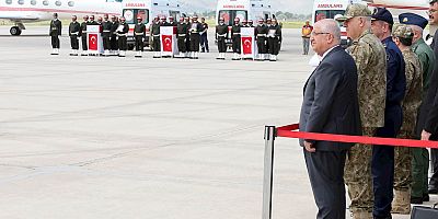 Yüksekova'da şehitler için tören