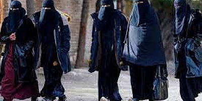 Yunanistan üniversitelerde burka yasağını değerlendiriyor