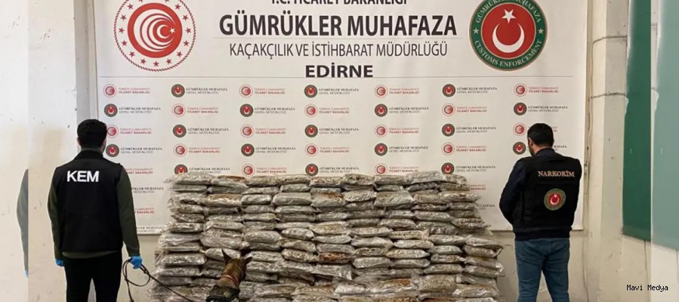 Üç sınır kapısında 484 kilo uyuşturucu yakalandı