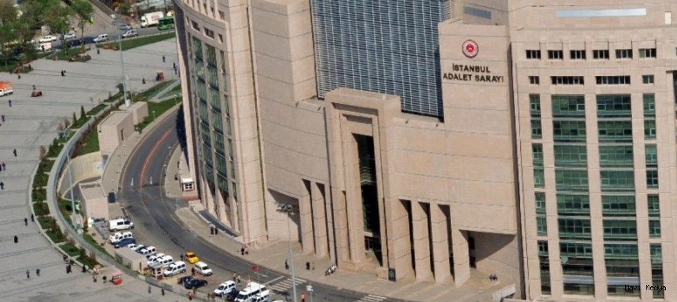 Uyuşturucu soruşturmasında aranan yapımcı Esat Yontunç gözaltına alındı